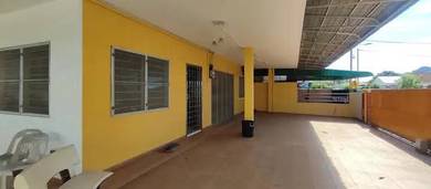 Satu Tingkat Corner Taman Merdeka Owner Cina