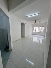 Serdang Skyvillas Apartment, Serdang , Seri Kembangan [3R2B]