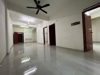 Larkin Indah Apartment Ground Floor【Got Big Balcony】/ Full Loan