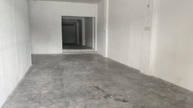 Below Market Value RM72K! Freehold Double Storey Shop @ Assam Kumbang