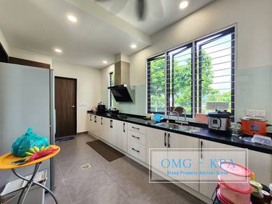 Bukit raja Klang Double Storey Corner Renovated Extended Freehold