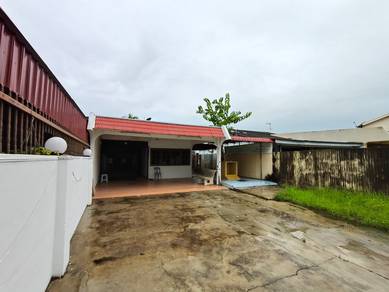 Rumah Semi-D besar di Taman Bahagia