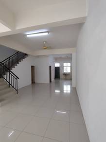 Taman Cahaya Teluk Kumbar 3-Storey Terrace 5-Bedrooms bu-2460sf