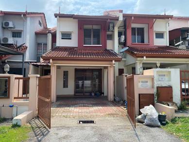 FREEHOLD Double Storey Taman Pinggiran USJ 1 Subang Jaya