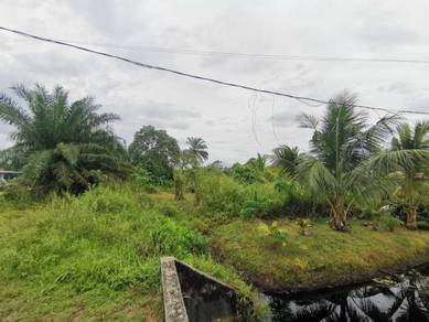 Tanah Conner Lot Geran individu Hulu Teris Sepang.