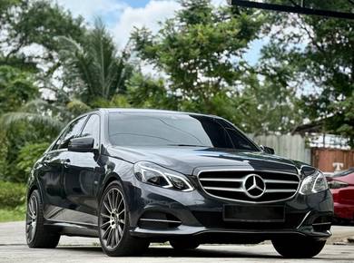 Mercedes Benz E200 AVANTGARDE (CKD) 2.0