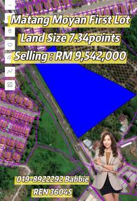 Matang Moyan First Lot, Mixed Zone Land