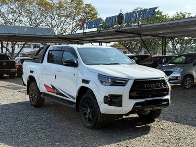 Toyota HILUX 2.8 GR SPORT (A)