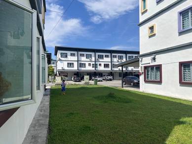Wassion Avenue Lower and Corner Unit Townhouse For Rent