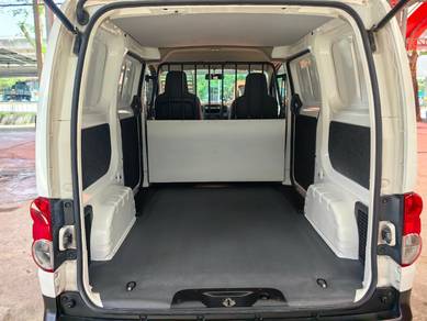 Nissan NV200 VANETTE 1.6 (M)