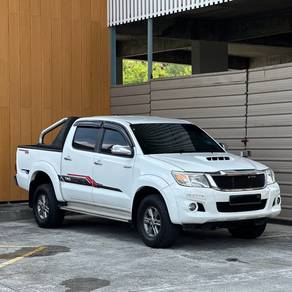 Merdeka Sales‼️ 2015 Toyota Vigo 2.5 TRD