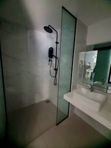 Vetro 11 Corner Unit For Rent