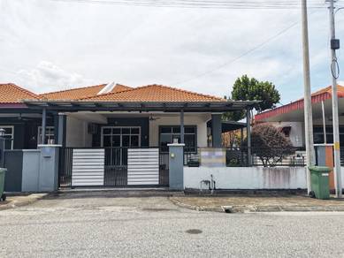 CONDITION LIKE NEW❗️TAMAN PUTERI, PADANG SERAI📍Partially Furnished✅️