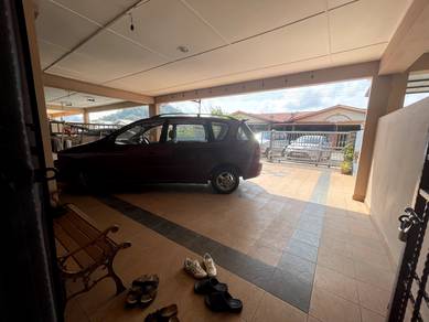 Excellent Condition Double Storey Terrace 13 Mile For Sale