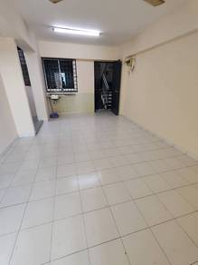 [Beside Megamall, 3 Bedrooms, Newly Painted] Perai Jaya Flat, Perai