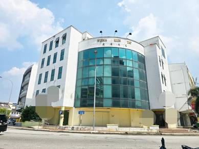 4 Storey Corner Shop Office with Lift and Roof Top at Klang Town