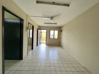 【Newly Refurbished】Apartment Wangsa Maju Seksyen 2 Blok A19 l 2R1B