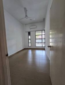 Catarina Alam Nusantara Setia Alam single storey with 2aircon for rent