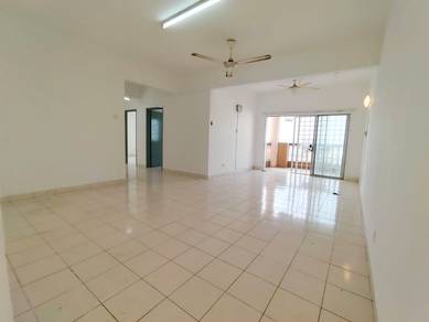 Sri Bayu Apartment, Corner Unit Big Sq.ft, Refurbished, Puchong Jaya