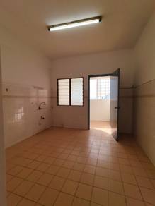 Sri Bayu Apartment, Corner Unit Big Sq.ft, Refurbished, Puchong Jaya