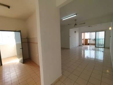Sri Bayu Apartment, Corner Unit Big Sq.ft, Refurbished, Puchong Jaya