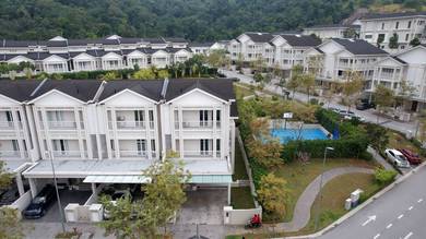 END LOT + PRIME AREA - 2.5 Storey Superlink Serene Mont Kiara