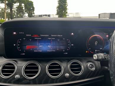 Mercedes Benz E300 AMG LINE PREMIUM PLUS 2.0