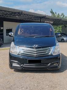Hyundai GRAND STAREX 2.5 ROYALE PREMIUM (A)