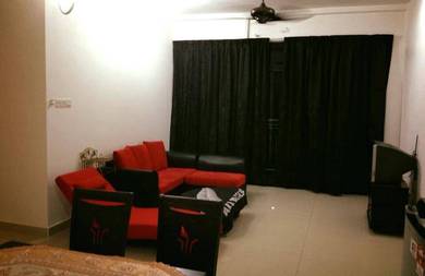Spacious Renovated 4R3B unit for Sale @ Seri Austin Residence