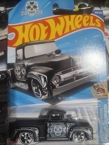 hotwheels custom 56 Ford Truck