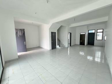 Hot Deal! Double Storey Terrace House for Sale @ Taman Austin Duta