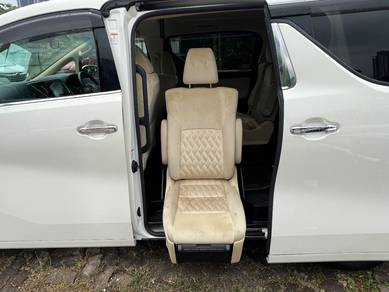 Toyota ALPHARD 2.5 (A) WHELCAB 🔥FULL LOAN🔥