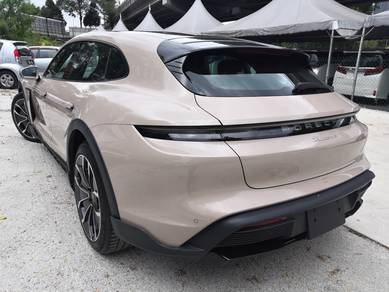 Porsche TAYCAN  4 CROSS TURISMO (BURSMESTER)