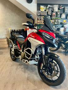 DUCATI MULTISTRADA V4S CBU Akrapovic Carbon Parts