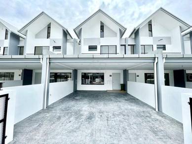 Sepang [10ft Extra Land] 24x80 Freehold Individual
