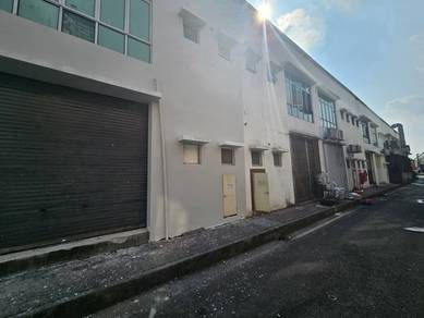 Ground Floor Shop Lot Bandar Parkland 楼下店铺出租