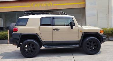 Toyota FJ 4.0 CRUISER (A)