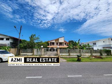 Detached House For Sale📍Piasau Miri