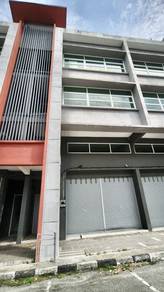 Menglembu Triple Storey Shoplot For Rent