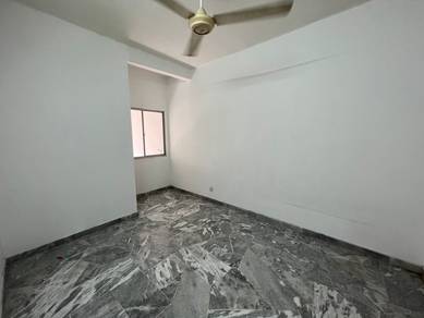 2sty Taman Putra Prima 3 puchong 20x80, 5 Rooms