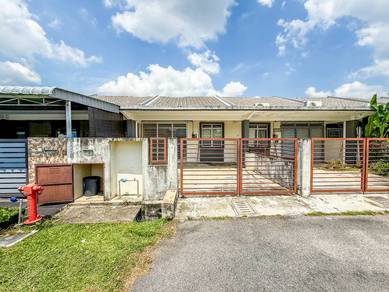 Single Storey Taman Dataran Abadi, Labu Lanjut, Sepang