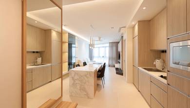 Walk Distance to MRT / Affordable / Luxury Facilities/Good Environment