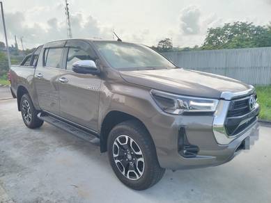 Toyota HILUX 2.4 V Newfacelift 4x4 6-speed(A)