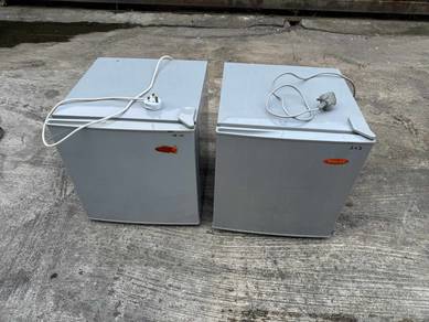 Mini Bar Fridge Peti Sejuk 1 Door (Phileo)