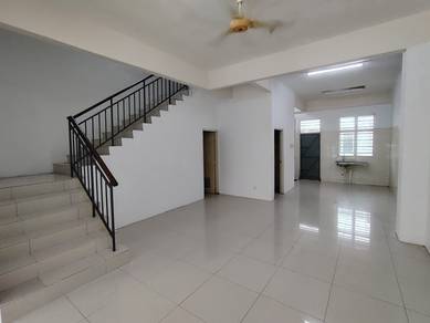 Taman Cahaya Teluk Kumbar 3-Storey Terrace 5-Bedrooms bu-2460sf
