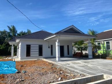 TAMAN AIR PUTIH🏡Banglo Setingkat di Simpang