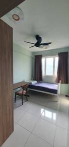 Fairview Residence Sg Ara 3-Rooms 970SF 2-Covered Carpark Fully Furnis