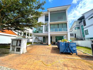 3 Storey Bungalow Amberhill Melawati