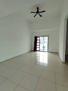 Taman Kempas Utama @ 2.5 Storey Terrace House For Sale