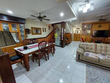 Facing Open Double Storey Terrace House Jalan Cecawi 6 Kota Damansara